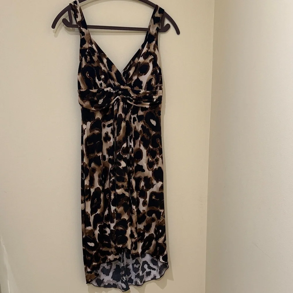 Elegant Leopard Print | Low High Midi Women’s Dress Size L | NWOT